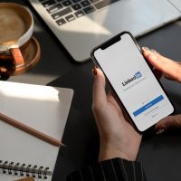 Személyes márkaépítés a LinkedInen: Így találjanak meg a prémium ajánlatok álláskeresés nélkül